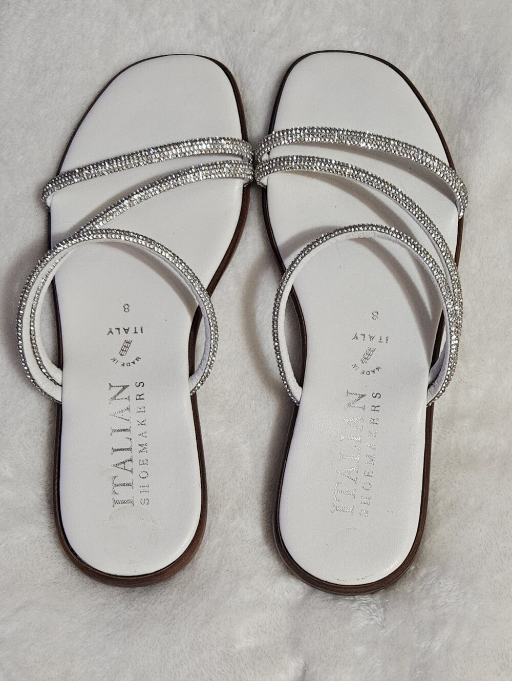 Italian Shoemakers White Sandal With Silver Rhinest Straps EUC Sizw 8